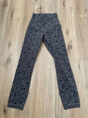 Lululemon leggings size 0